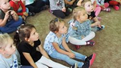 Wsłuchane maluszki z grupy "Pszczółek"